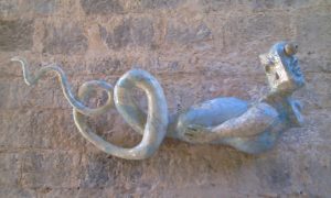 gare aux gargouilles